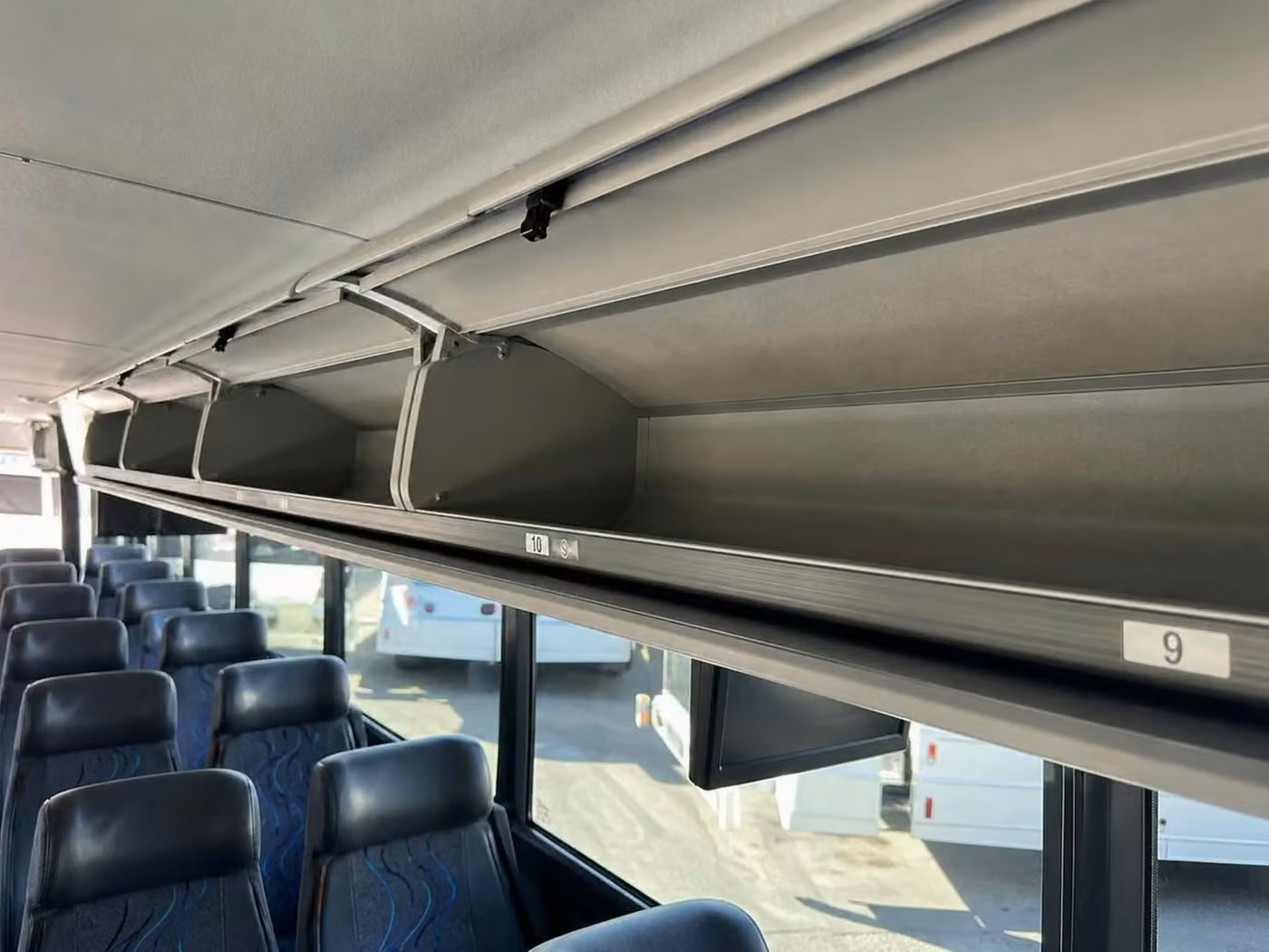 san pablo 18 passenger minibus overhead storage