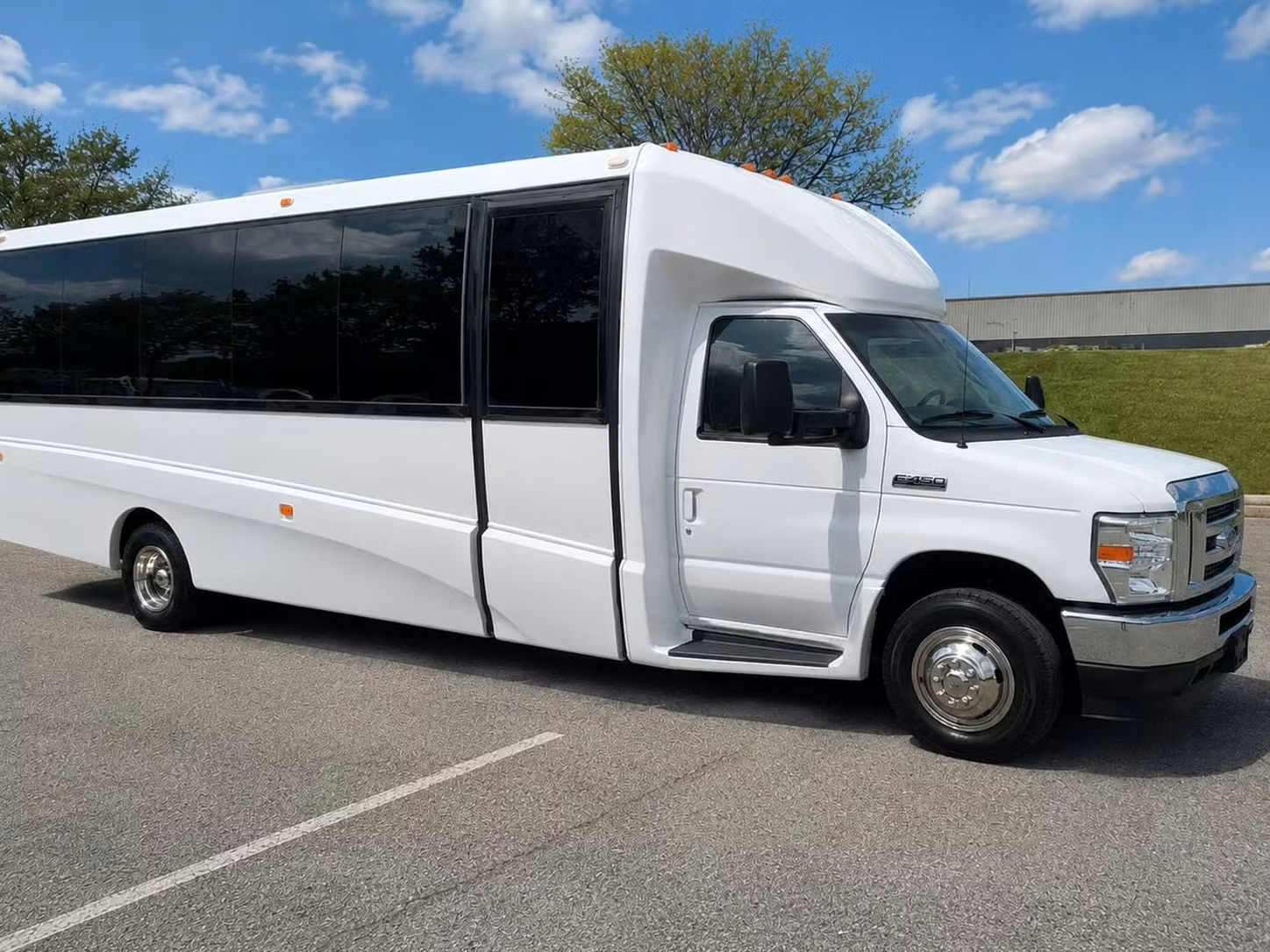 san pablo 20 passenger minibus rental