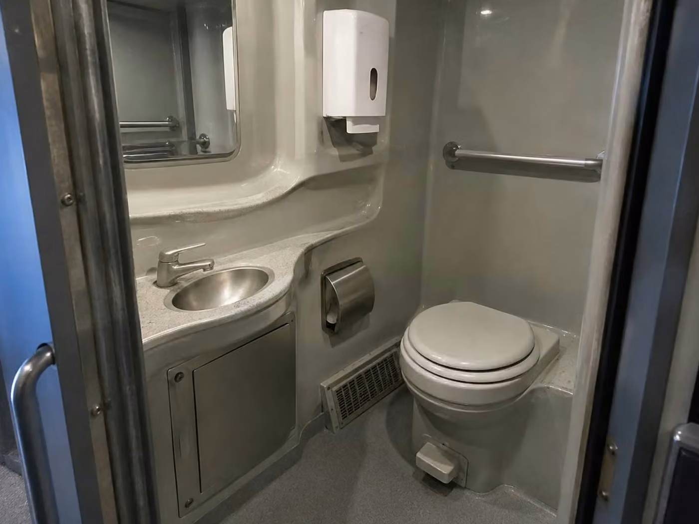 san pablo charter bus onboard restroom