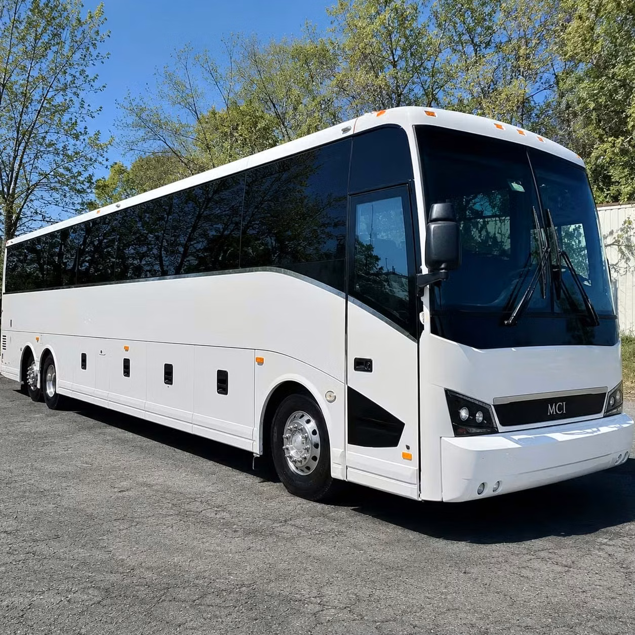 san pablo charter buses for corporate retreats and team building outings