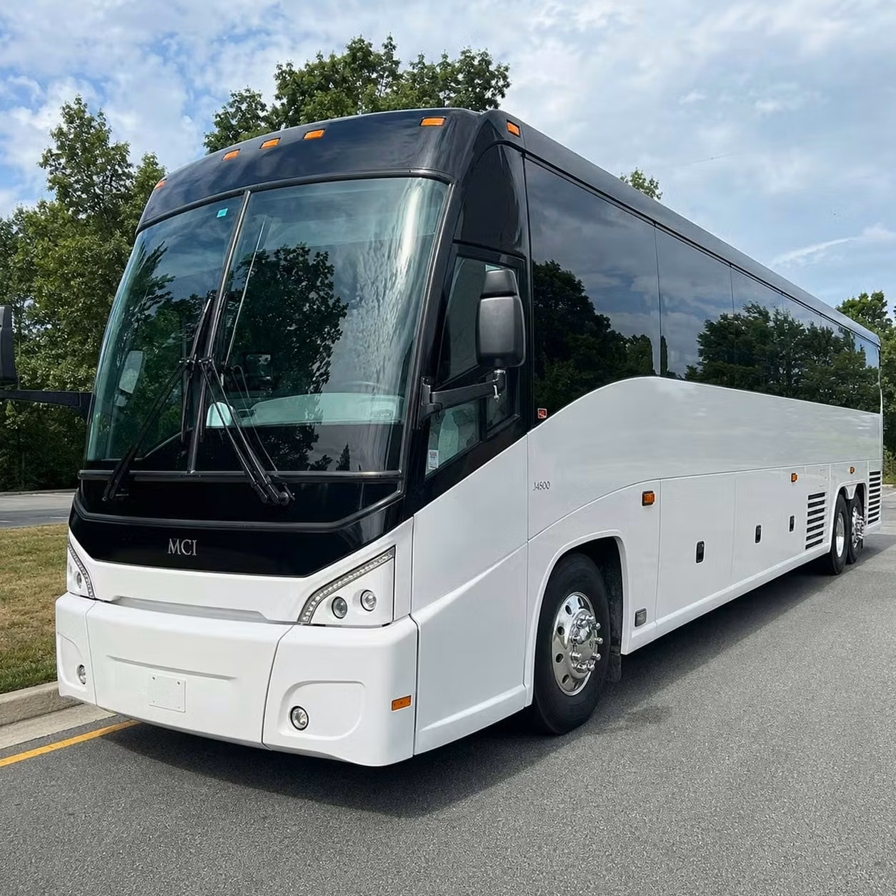 san pablo tour buses and airport transfers for performing artists and bands